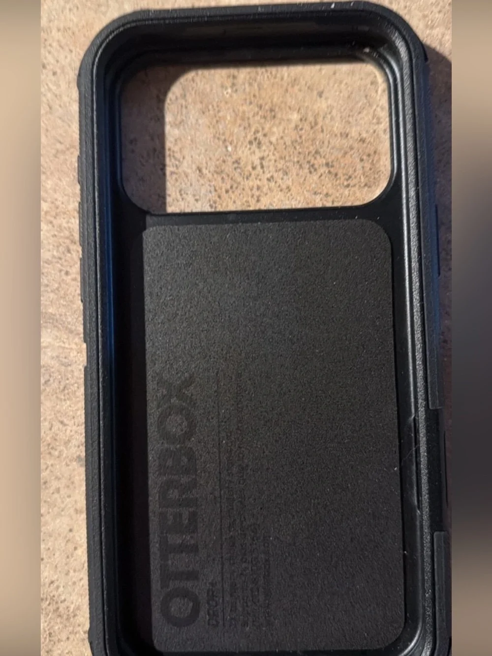 NWOB OtterBox Black MagSafe-Compatible Protective iPhone 17 Pro Max Case